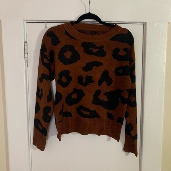 Brown and Black Leopard Sweater Small - Picture 2 of 10